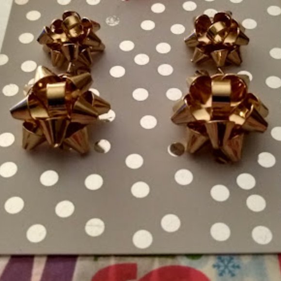 KOHL'S Holiday Christmas Double Gift Bow Metallic Gold 1.65" Drop Earrings**NEW! - Picture 3 of 4